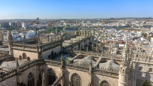 Ausblick vom Giralda, dem Glockenturm der Kathedrale von Sevilla