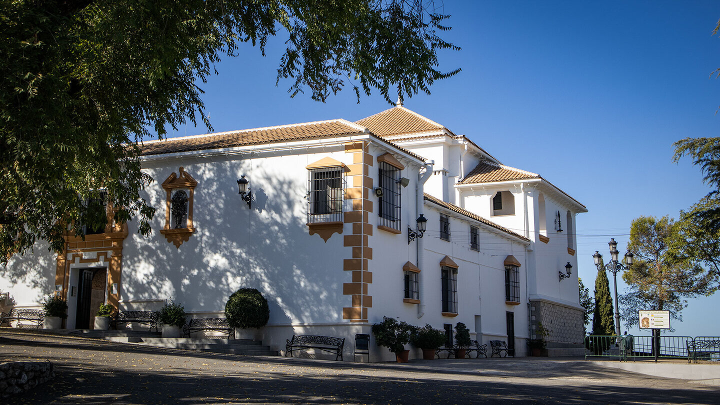 Die Wallfahrtskirche Santuario de Nuestra Señora de la Sierra — die heutige Kapelle stammt aus dem 18. Jahrhundert