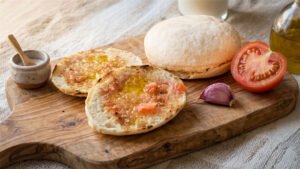 Tostada con tomate y aceite